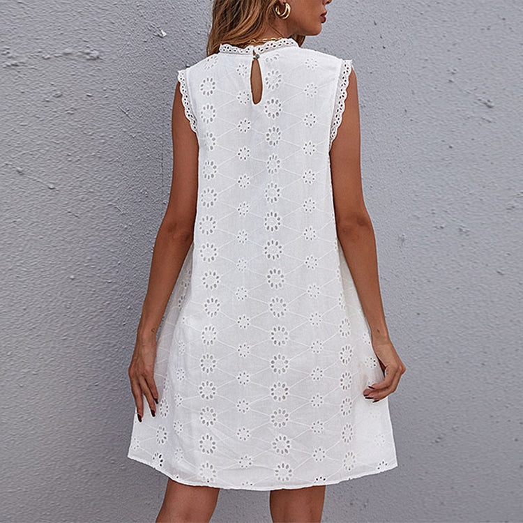View details for Robe mi-longue ample sans manches en dentelle crochetée Robe mi-longue ample sans manches en dentelle crochetée