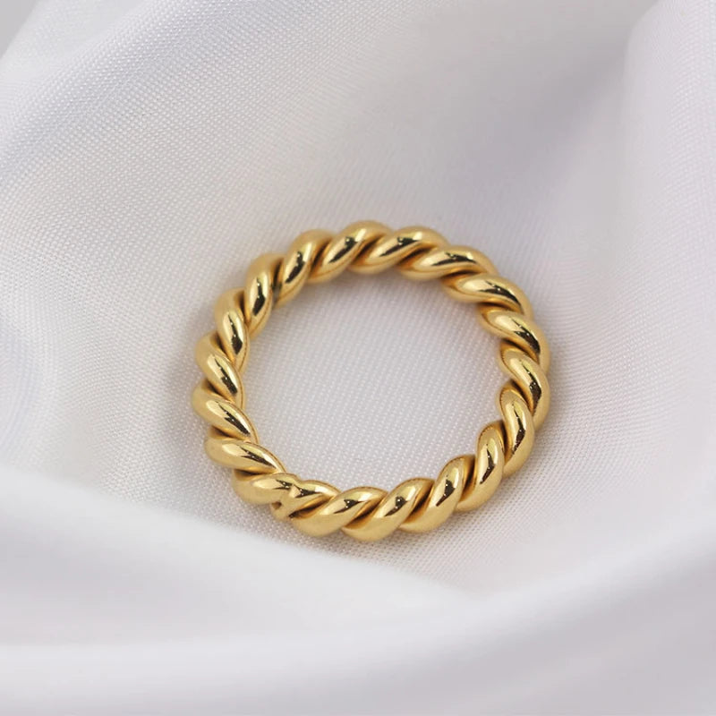 bague torsadé plaquée or