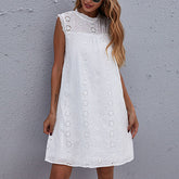 View details for Robe mi-longue ample sans manches en dentelle crochetée Robe mi-longue ample sans manches en dentelle crochetée